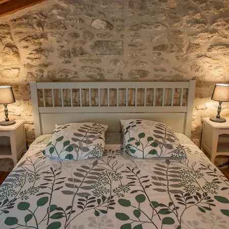Le Pigeonnier De Villefloure Holiday home