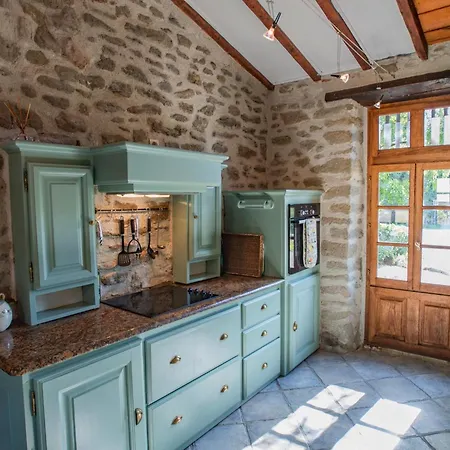 Le Pigeonnier De Villefloure Holiday home